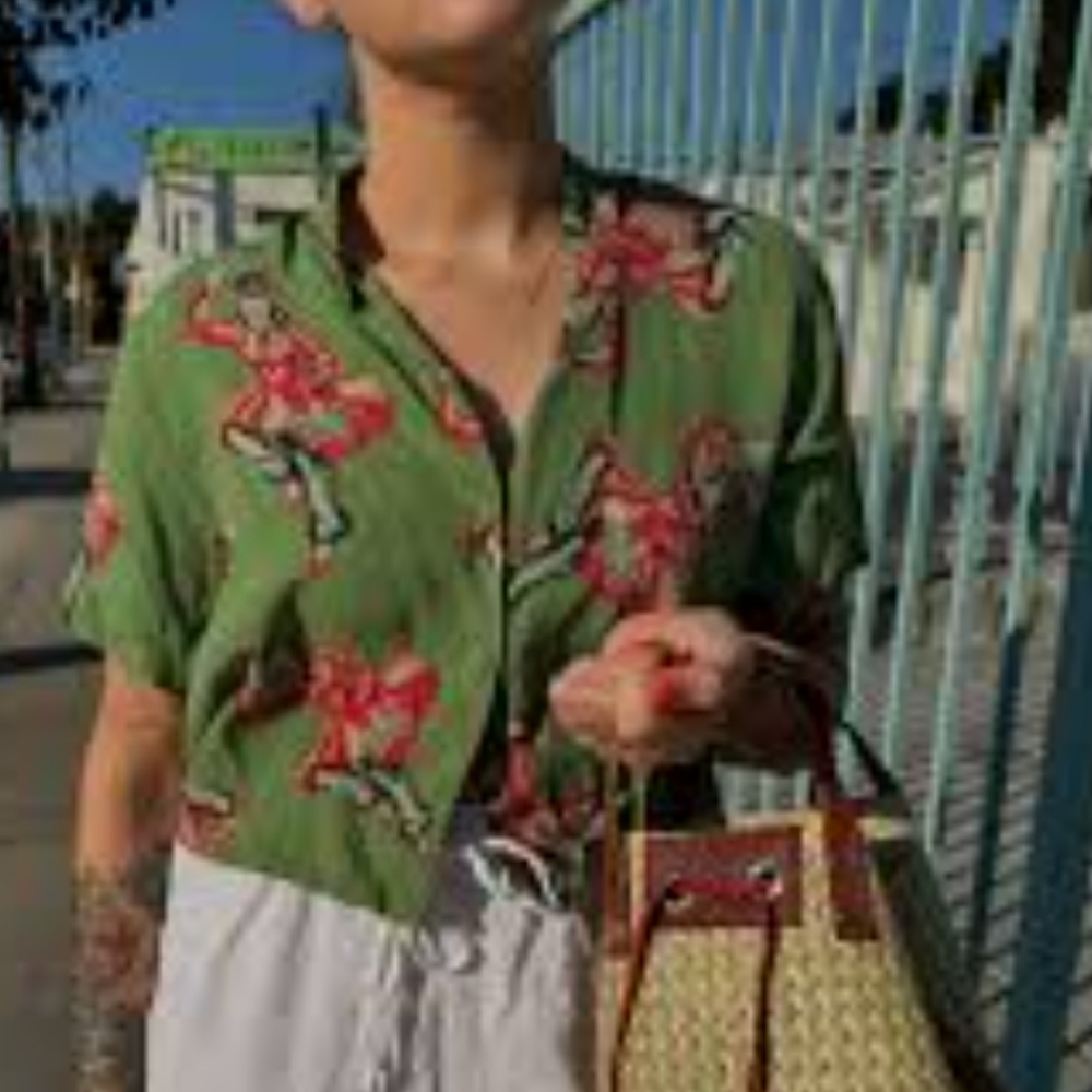 Green Floral Button-Front Crop Shirt